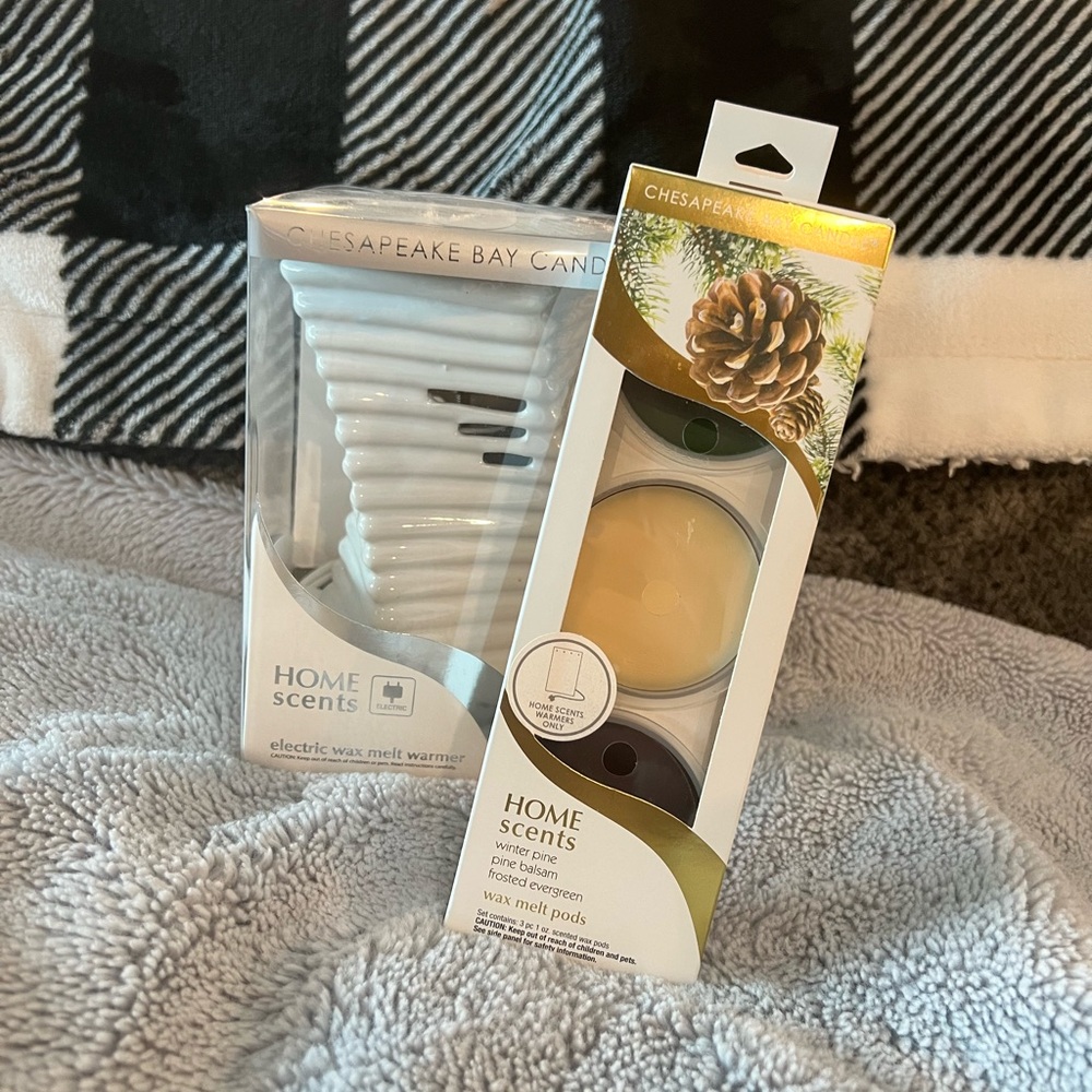 Chesapeake Bay Candle Electric Wax Melt Warmer with Wax Melt Pods